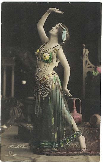 M_Allan postcard 22